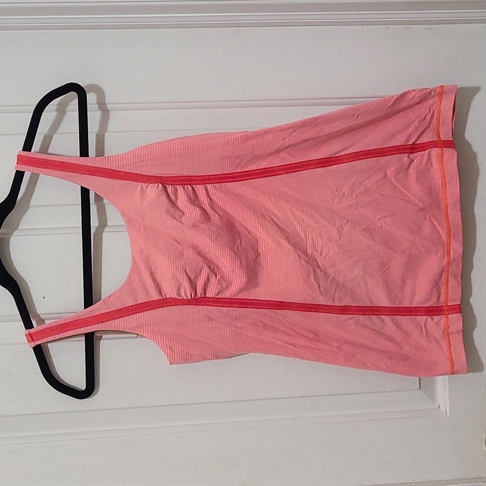 Lululemon tank with built in bra size 8